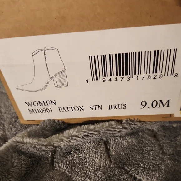 MIA Women's Beige Ankle Booties - Picture 3 of 4